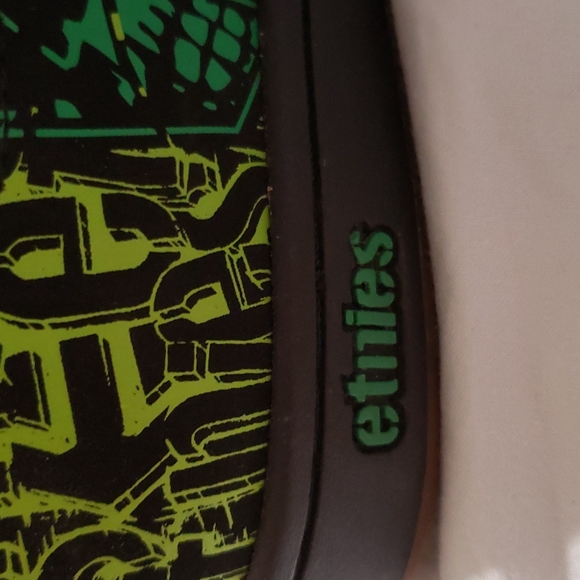 Vintage Y2K Etnies Black and Green Men's Size 8.5 - Picture 5 of 14